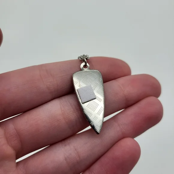 Necklace - Picture 3 of 3